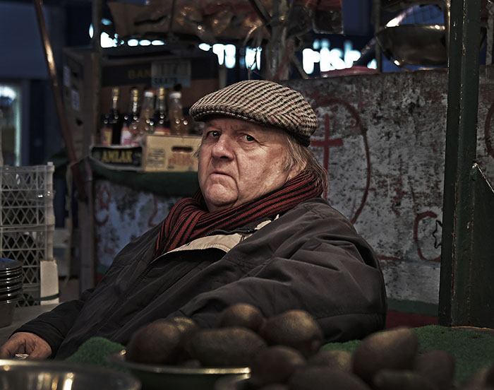 P{portrait of market stall holder Alan Hogg at Lewisham Market, London - image by Brian Cassey