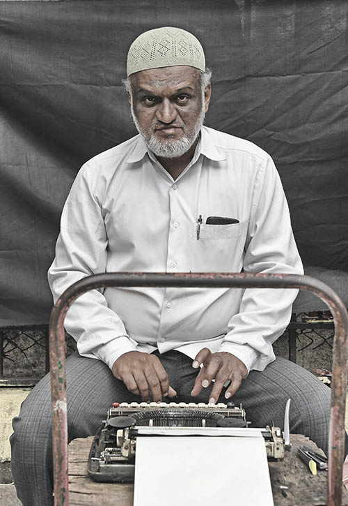 "Typewriter Wallahs of Mumbai - pic essay by Brian Cassey photographer Cairns Australia